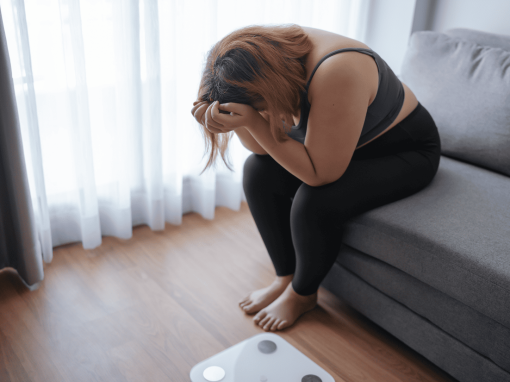 Le poids et le transgénérationnel : quand ton corps porte plus que des kilos Le poids et le transgénérationnel : quand ton corps porte plus que des kilos